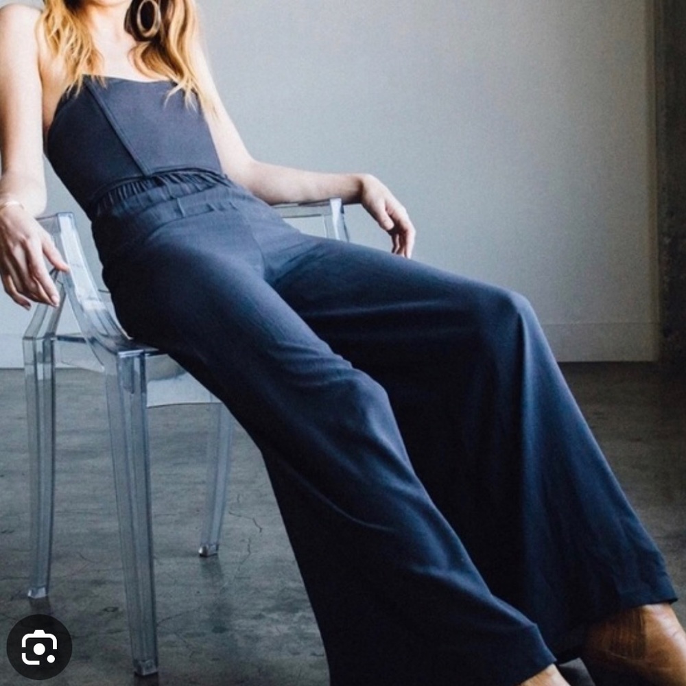 Novella Royale Ford Jumpsuit EUC size small